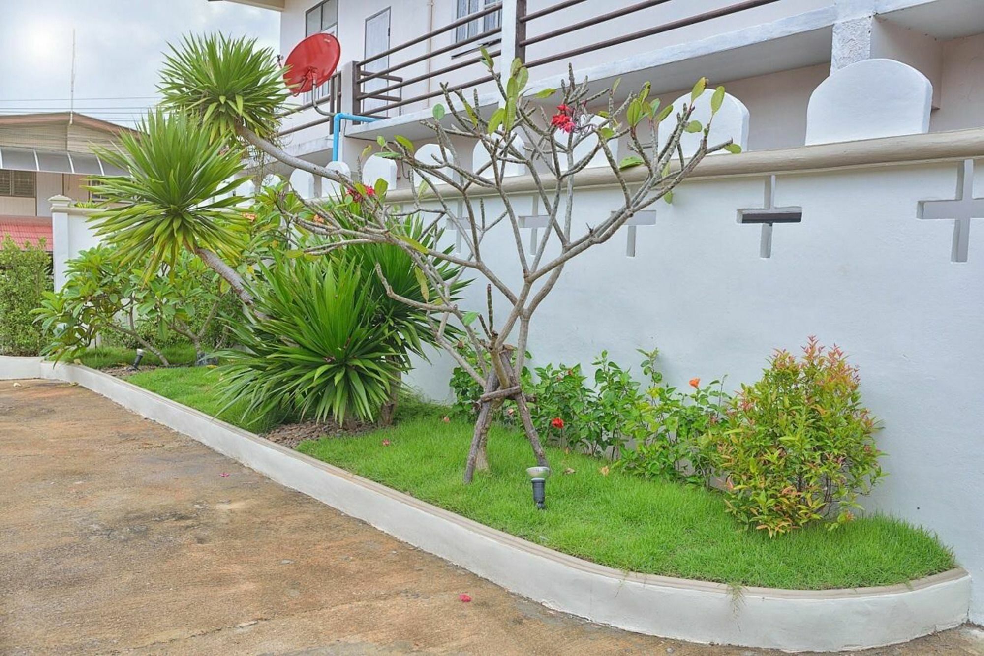 Sleep Station Hotel Surat Thani Exterior foto